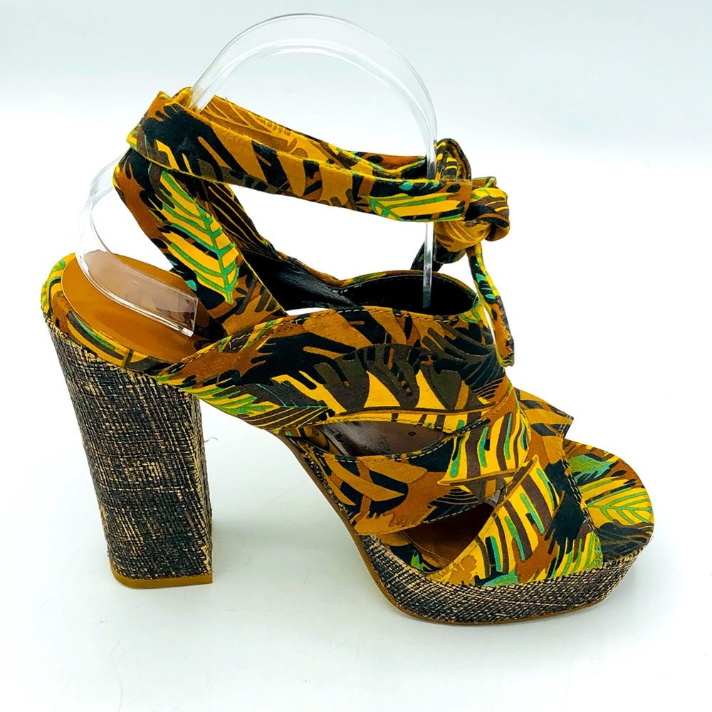 COOL & UNIQUE  JUNGLE PRINT WRAP SHOES